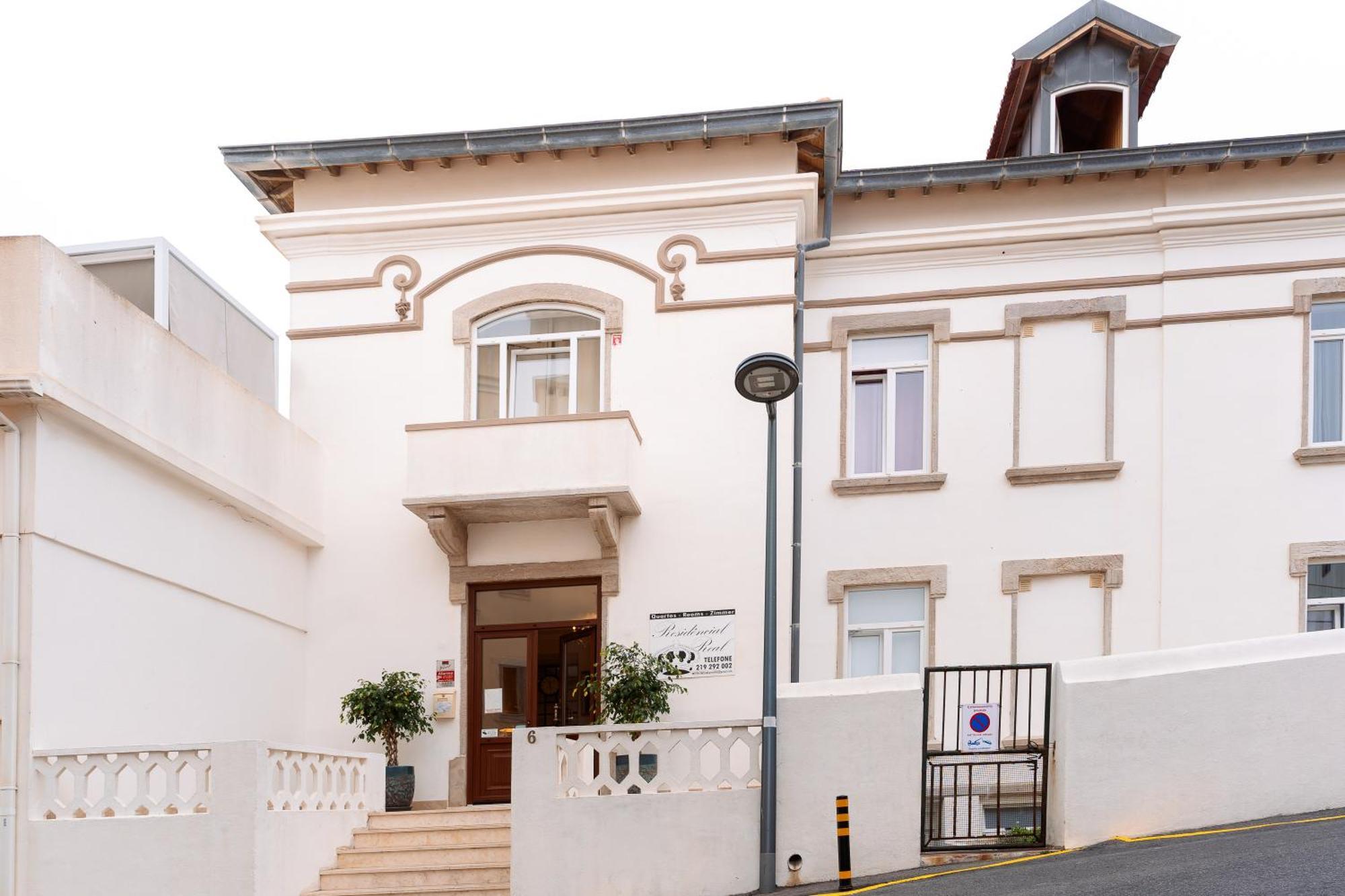 Residencial Real Guest House Azenhas do Mar Exterior foto